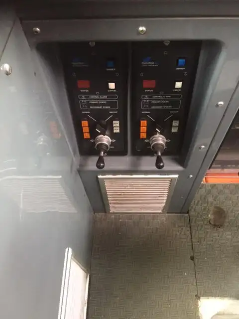 Bateau de transport d'équipage à vendre