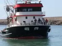 Navire de pêche à vendre