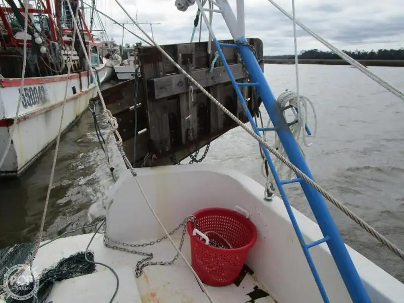 Chalutier à vendre