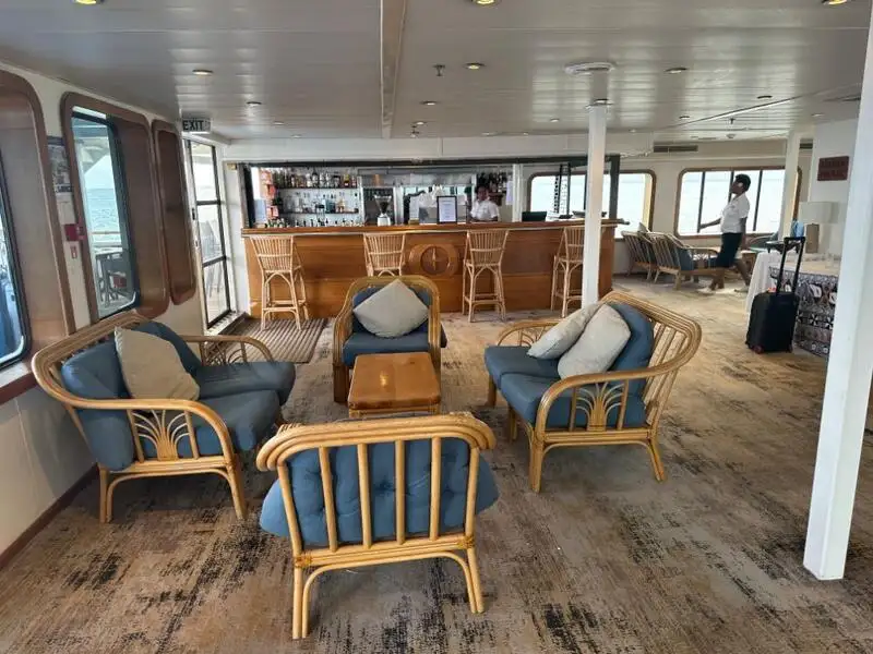 Navire-ferry à vendre