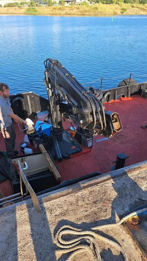 Bateaux de travail à vendre