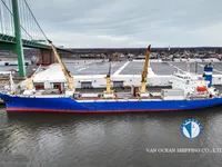 Navire frigorifique à vendre