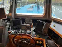 Bateau patrouilleur à vendre