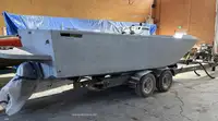 Bateaux de travail à vendre