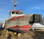 Bateau-pompier à vendre
