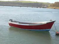 Bateaux de travail à vendre