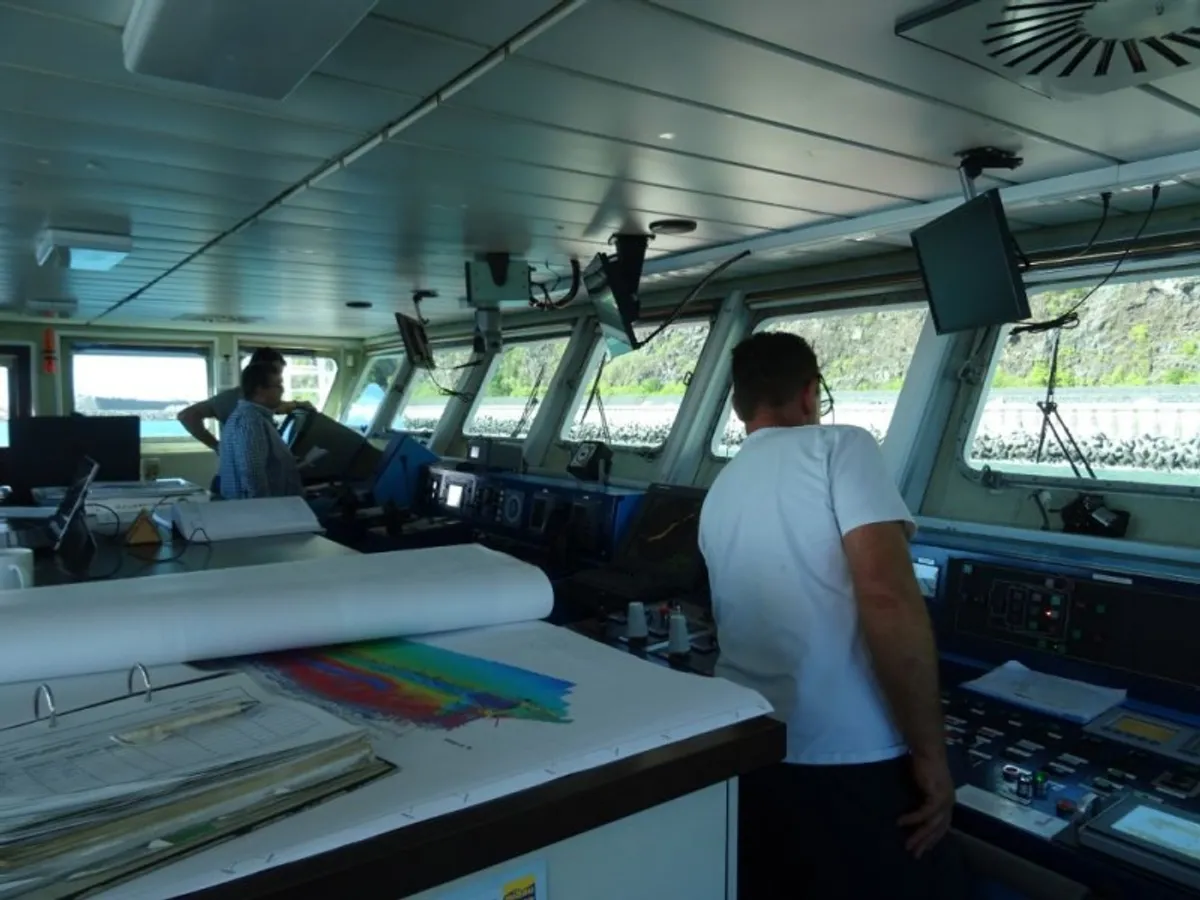 Navire d'approvisionnement à vendre