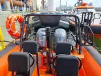 Bateau pneumatique semi-rigide à vendre