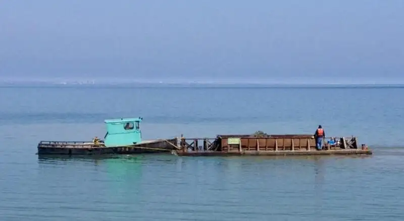 Bateaux de travail à vendre