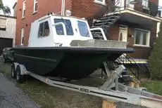 Bateaux de travail à vendre