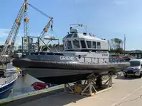 Bateau d'équipage à vendre