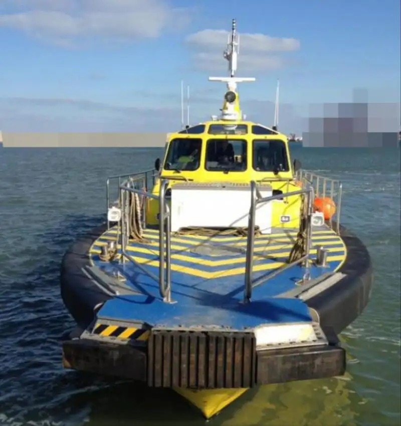 Bateau de transport d'équipage à vendre