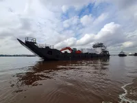 Navire de débarquement, citerne à vendre