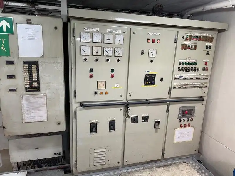 Navire frigorifique à vendre
