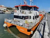 Bateaux de travail à vendre