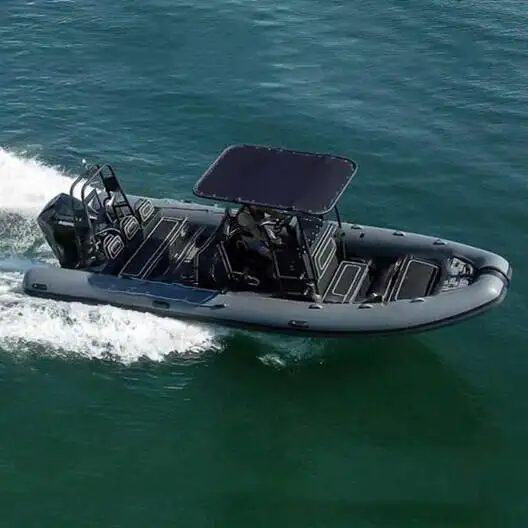 Bateau pneumatique semi-rigide à vendre