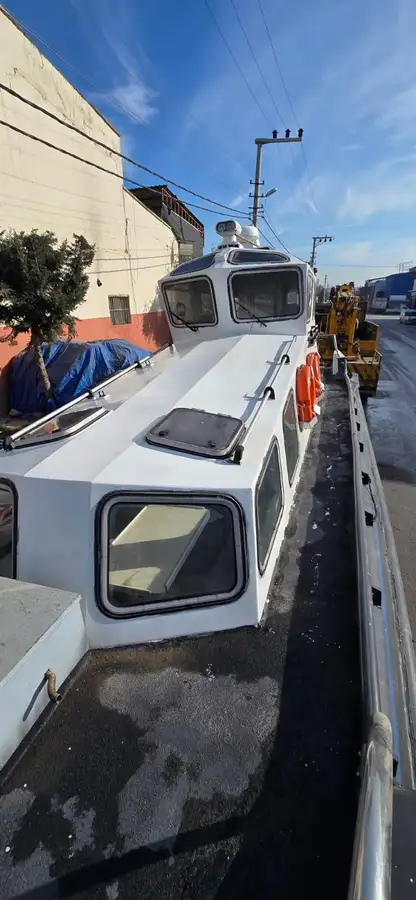 Bateau pilote à vendre