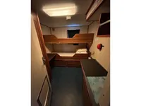 Navire d'approvisionnement à vendre