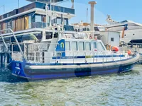 Navire d'arpentage à vendre