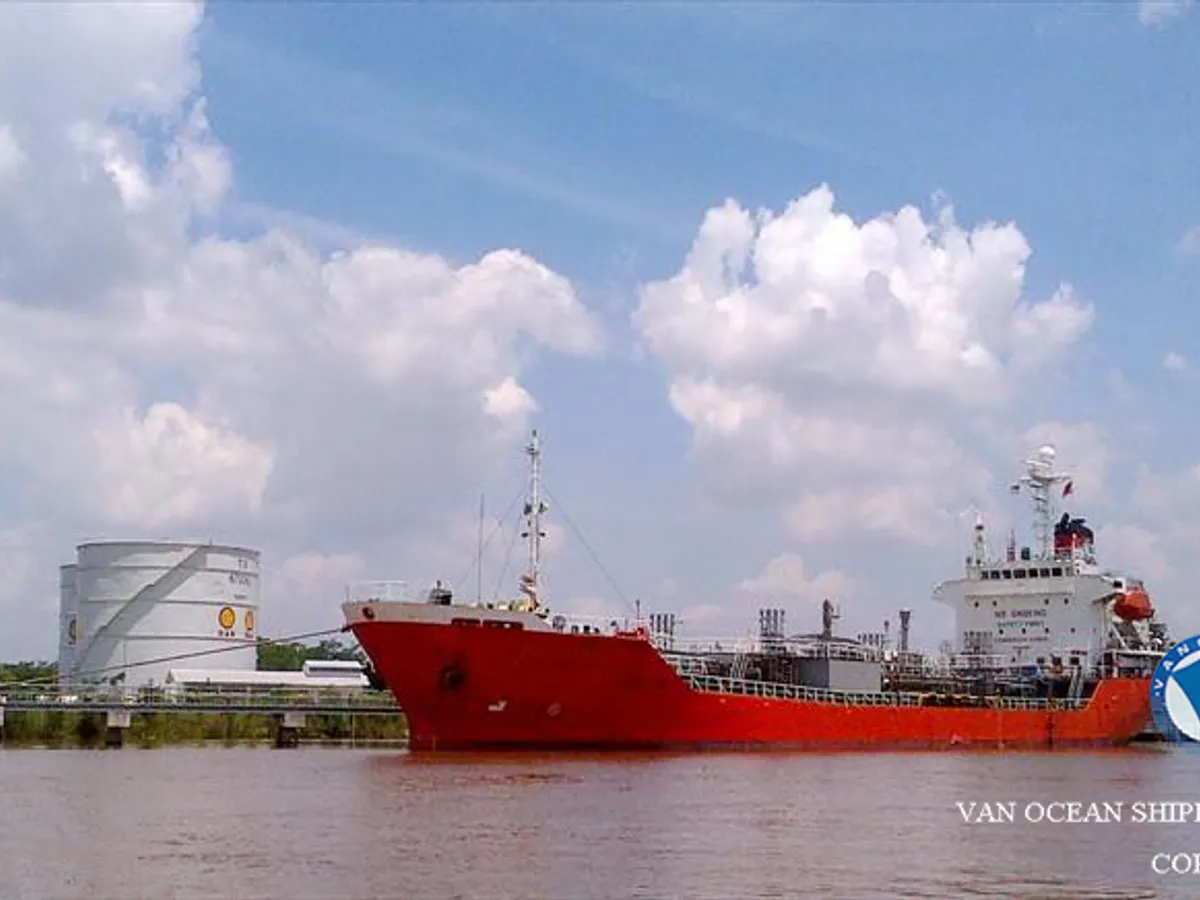 Pétrolier / chimiquier à vendre