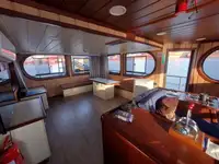 Bateaux de travail à vendre