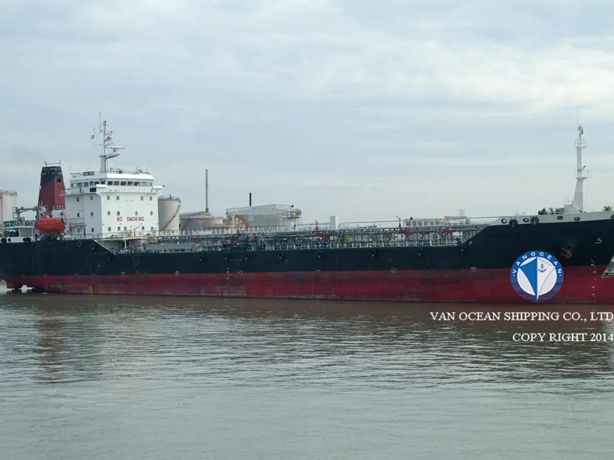 Pétrolier / chimiquier à vendre