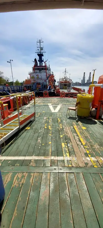 Bateau de transport d'équipage à vendre