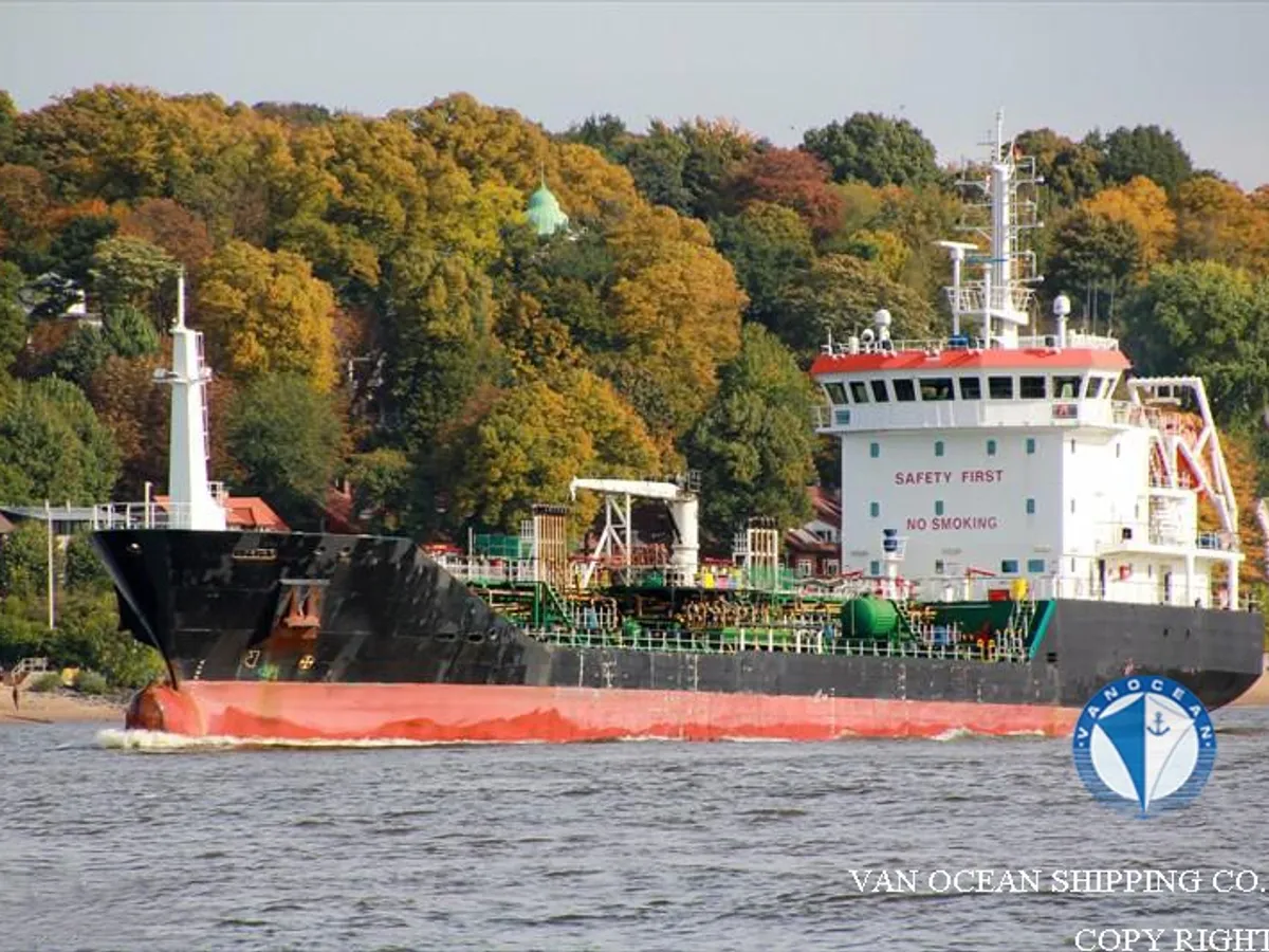 Pétrolier / chimiquier à vendre
