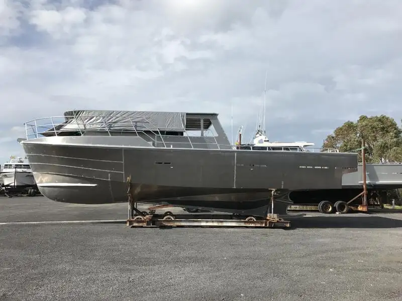 Bateaux de travail à vendre