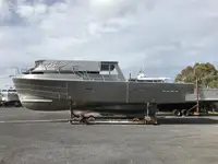 Bateaux de travail à vendre