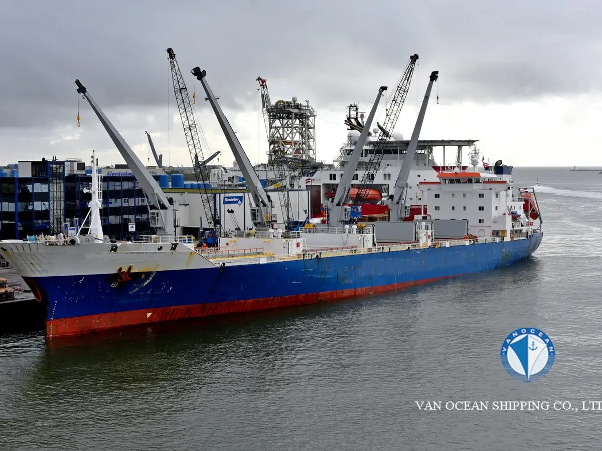 Navire frigorifique à vendre