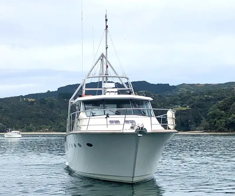 Navire de recherche à vendre