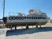 Bateau de transport d'équipage à vendre