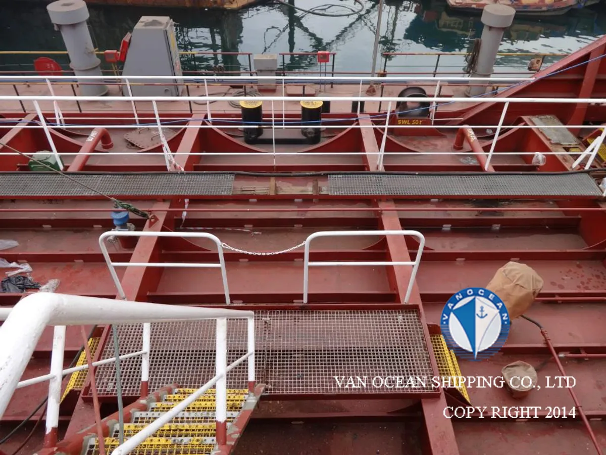 Pétrolier / chimiquier à vendre