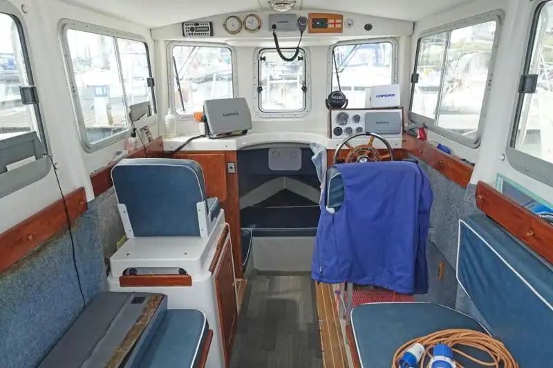 Bateaux de travail à vendre