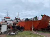 Navire frigorifique à vendre