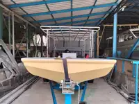 Bateaux de travail à vendre