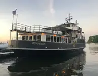 Navire mixte (croisière et transport de marchandises) à vendre