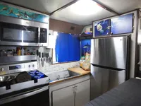 Navire de recherche à vendre