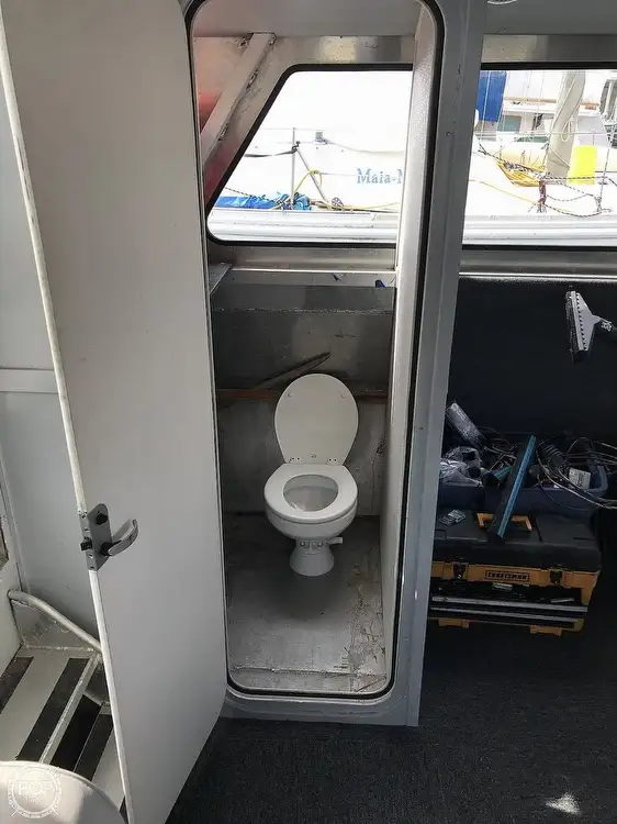 Bateau de transport d'équipage à vendre