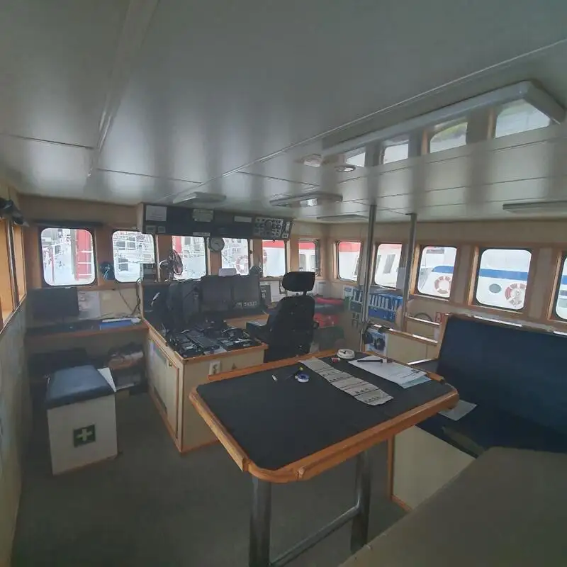 Bateau patrouilleur à vendre