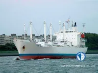 Navire frigorifique à vendre