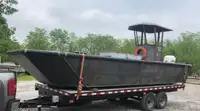 Bateaux de travail à vendre
