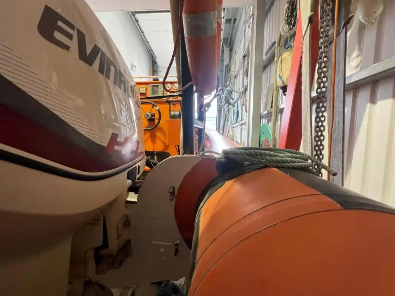 Bateaux de travail à vendre