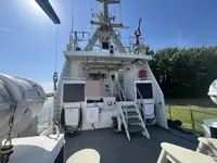Bateau patrouilleur à vendre