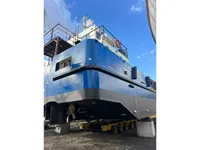 Navire porte-conteneurs à vendre