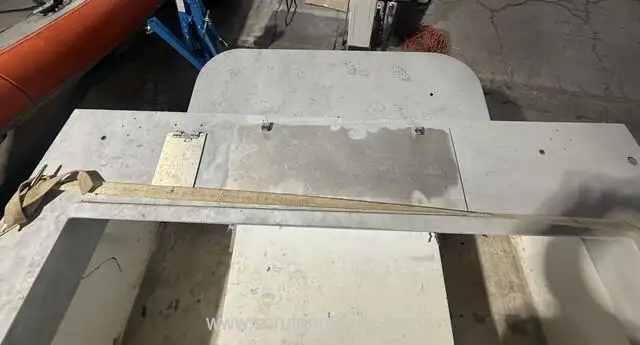 Bateaux de travail à vendre
