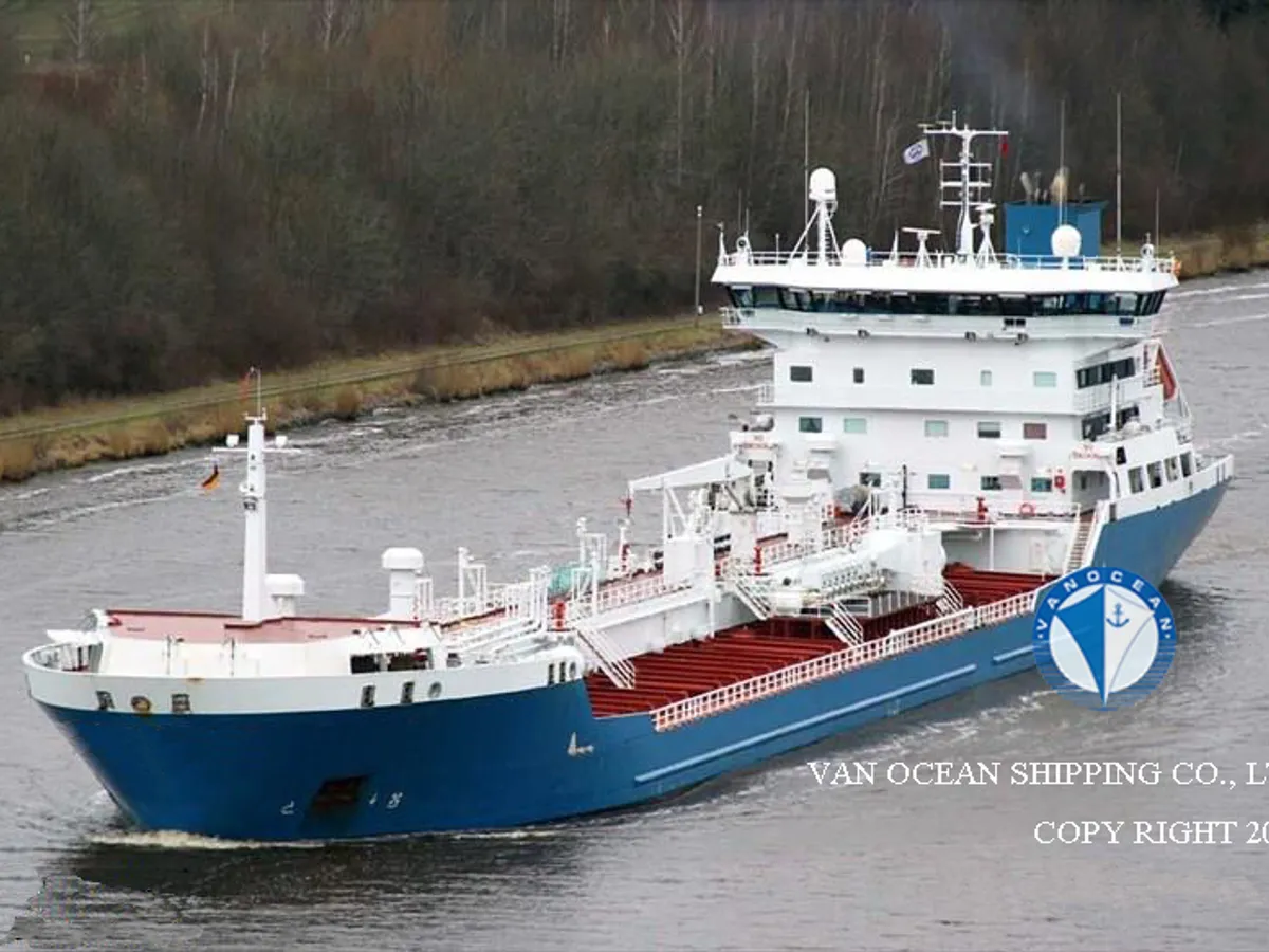 Pétrolier / chimiquier à vendre
