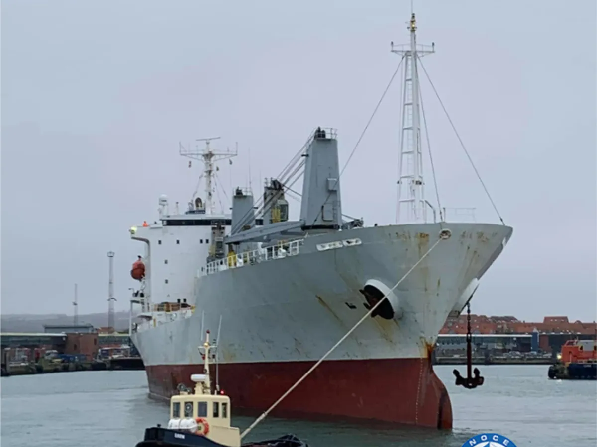 Navire frigorifique à vendre