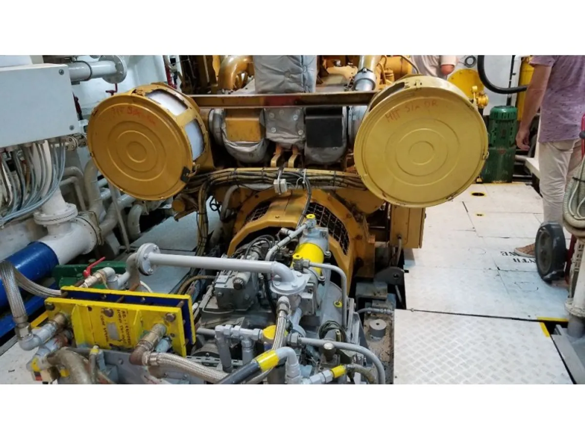 Navire de recherche à vendre